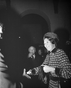 880310 Afbeelding van een bijeenkomst ter gelegenheid van de herdenking van 400 jaar Unie van Utrecht in de Geertekerk ...